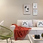 Daire Monkeys Calatrava Deluxe